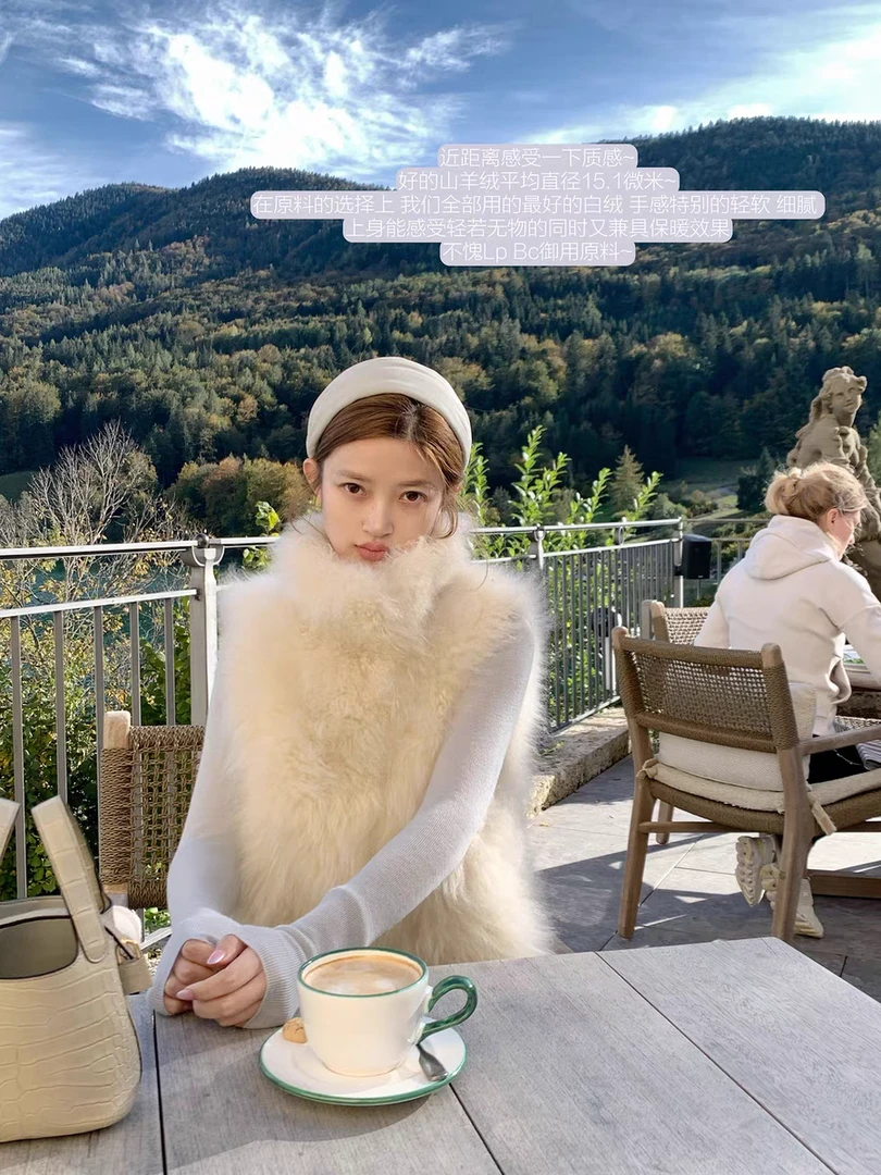 Madofit麻豆/1640 晴山暮雪_冬日御寒神器 奢贵山羊绒马甲网红