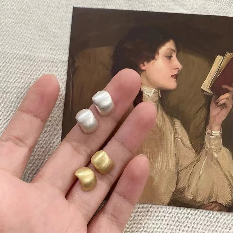 铜合金耳饰 小众设计师款拉丝质感冷淡风高级感豆豆耳环拉丝耳钉