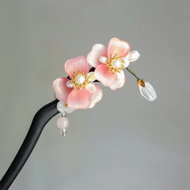 时尚古风流行新中式盘发旗袍汉服