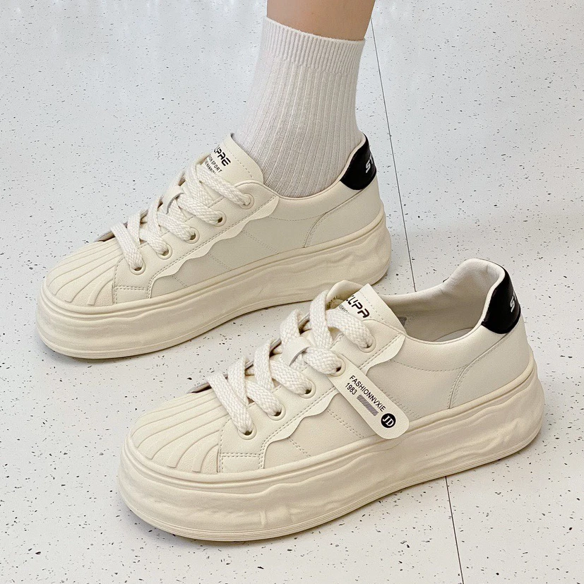 休闲小白鞋板鞋7203牛皮