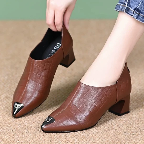 粗跟新款牛皮短靴221325