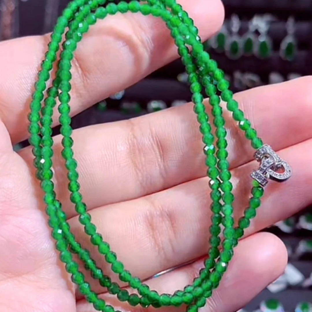 天然翡翠a货阳绿项链