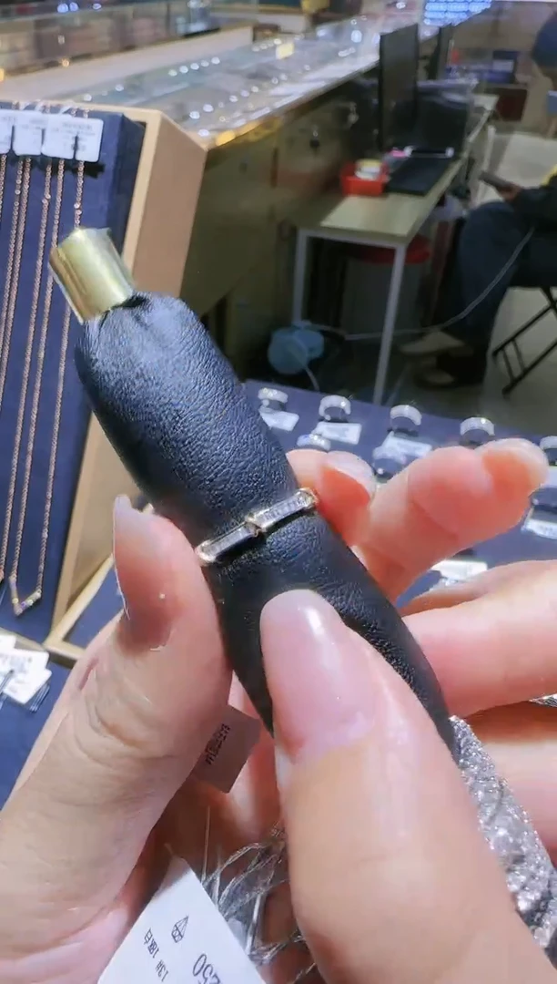 【闪购商品】钻石戒指18K金镶嵌精选10-X戒指