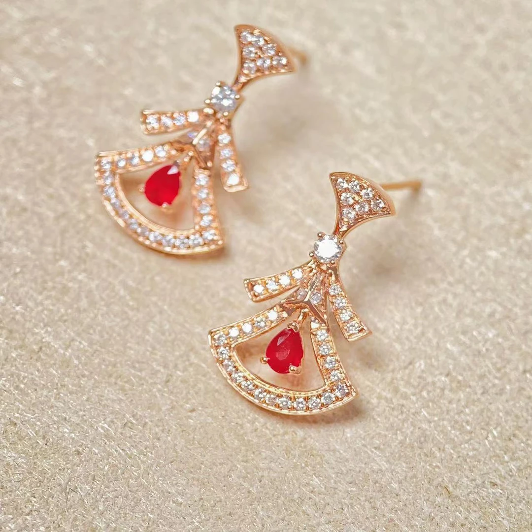 【六言精选01】红宝石裙子耳钉18k金