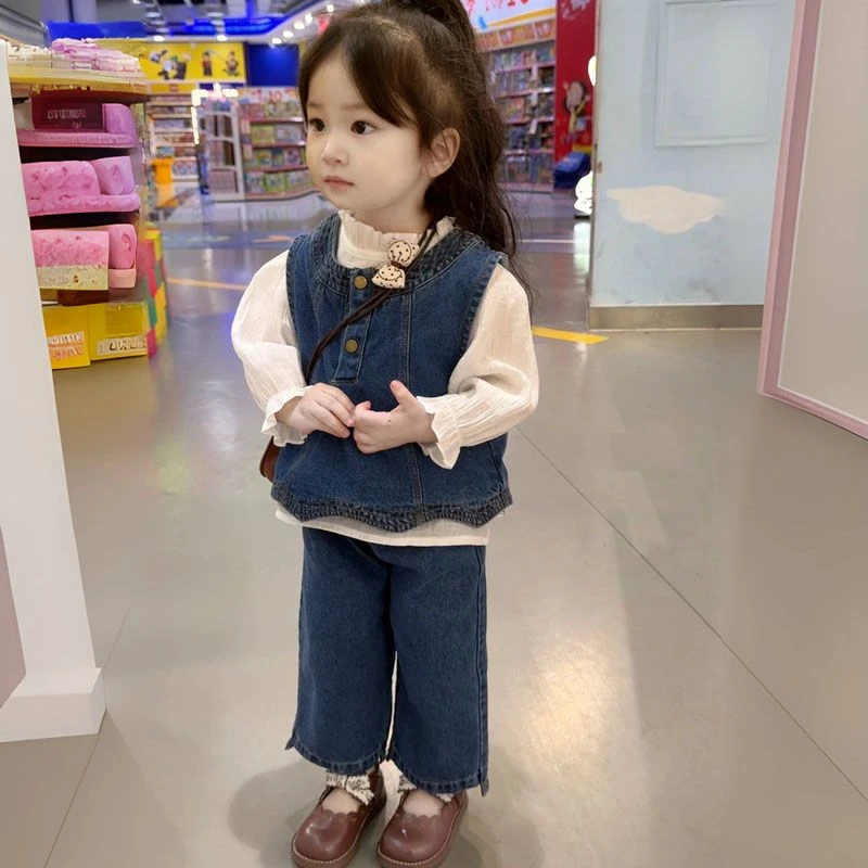 韩国童装女童牛仔套装2025春季女宝宝洋气时髦宽松吊带上衣阔腿裤