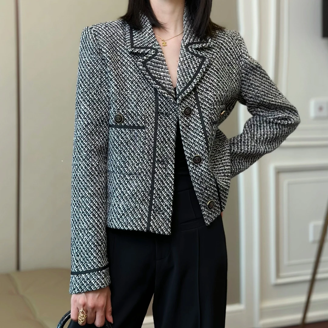 羊毛法式翻领斜格纹设计感短百搭外套小香风