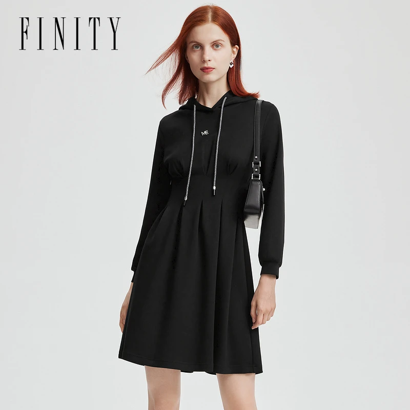 【小晴专属】FINITY 新款黑色收腰气质连帽休闲连衣裙 F21WCC23N5