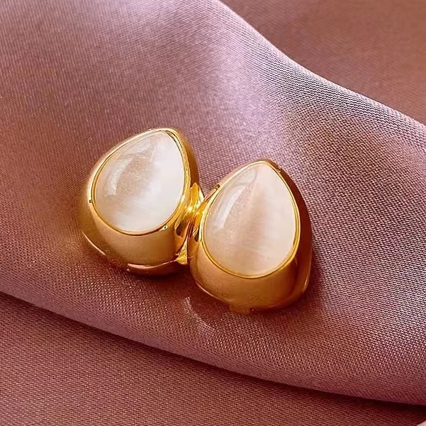 铜合金耳饰 水滴精致高级感新款爆款轻奢耳环小众独特耳饰女N2132