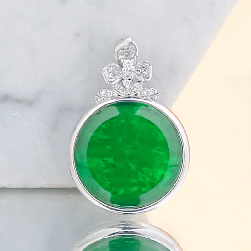 铂pt950镶-花朵扣头精致时尚天然满绿翡翠A货龙石种圆牌吊坠