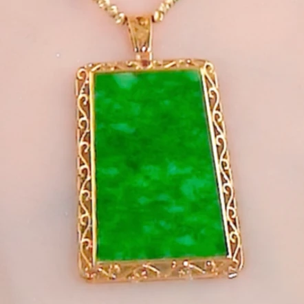 18k金-翡翠A货无事牌吊坠项链