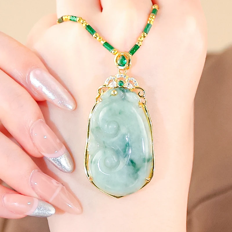 银镶嵌时尚大气百搭天然飘绿翡翠A货如意吊坠项链（多样性发其一）