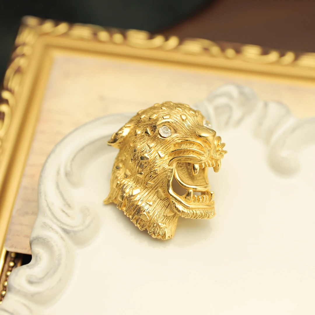 合金琉璃胸针 法产 猎豹胸针 雾面金色胸针 动物元素