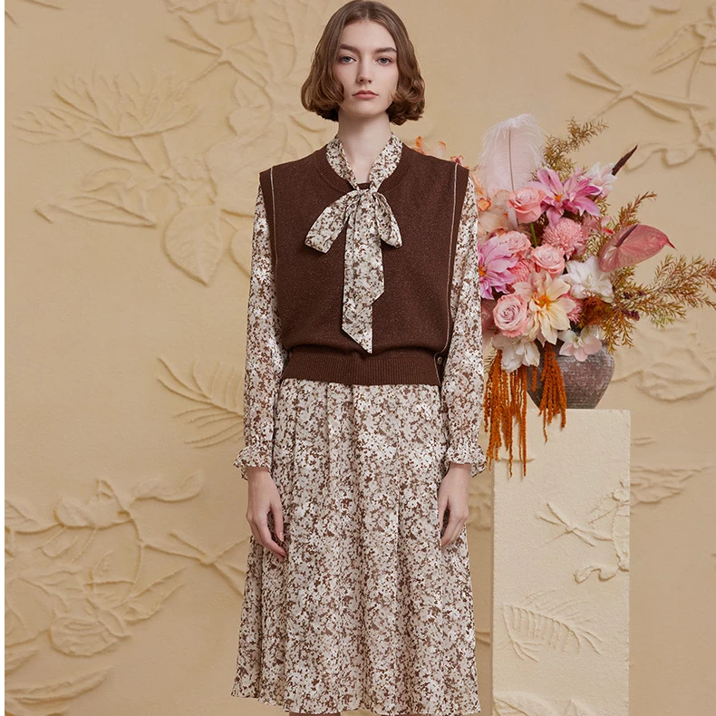 圣可尼清新烧花连衣裙