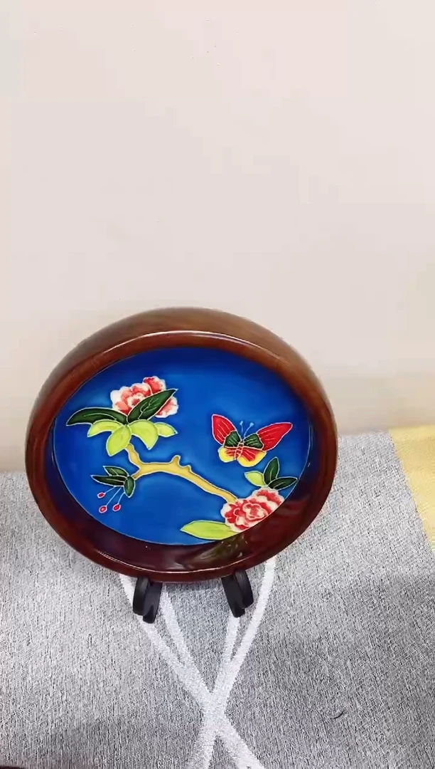 【闪购商品】瓷瓷片蓝底蝶恋绣球18圆盘