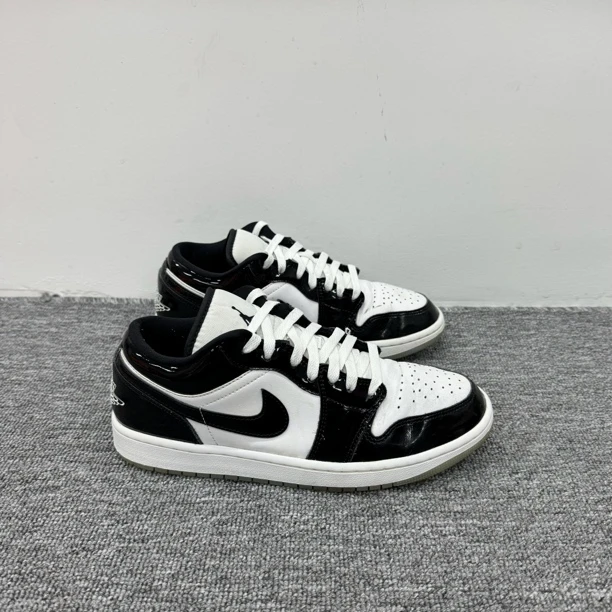 （42.5码）AJ1球鞋/漆皮熊猫low/配盒/DV1309-100公价1469