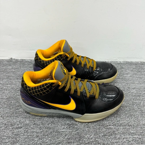 （41码）科比ZK4篮球鞋/及时行乐/配盒/AV6339-001公价2599