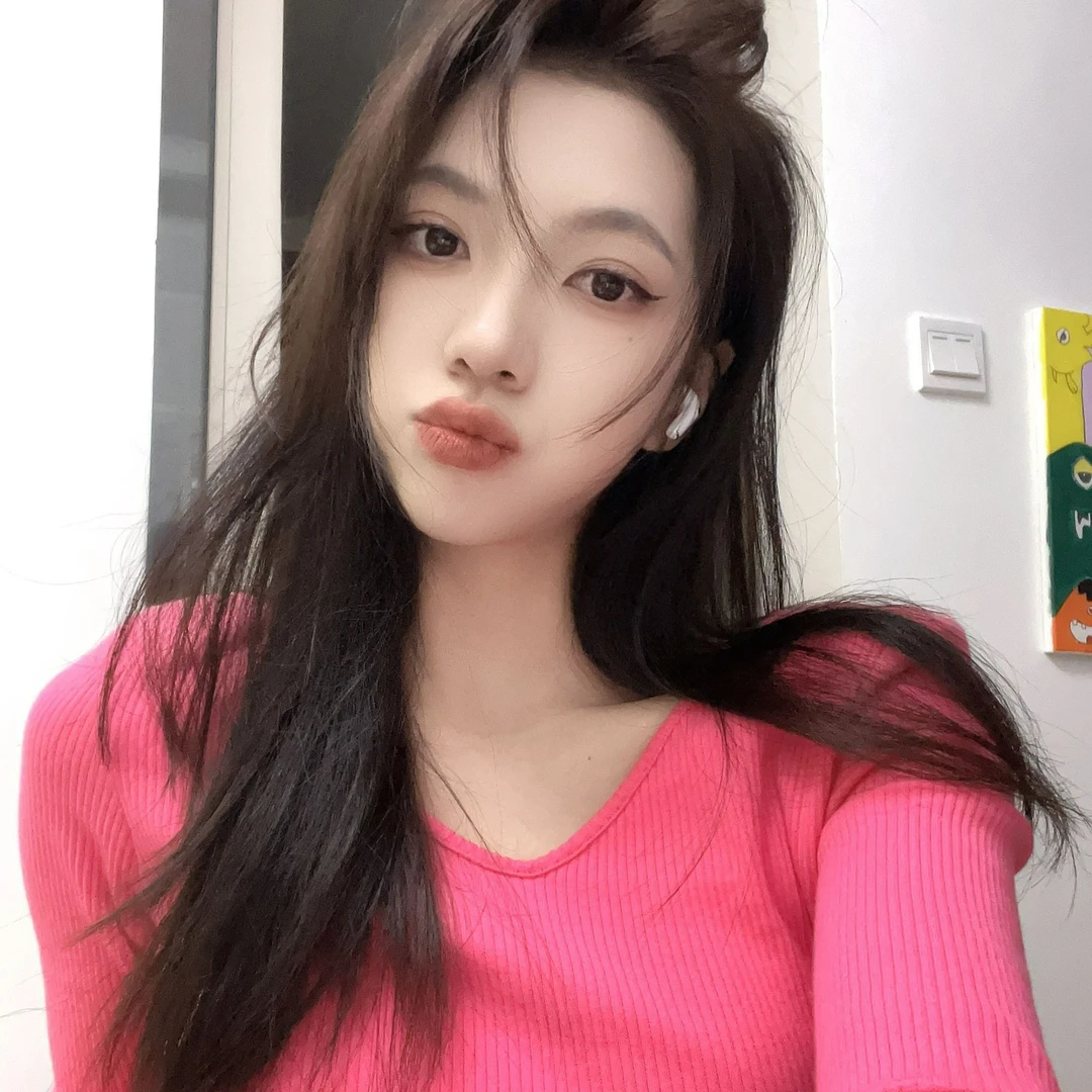 深圳MMOUHUO上衣孤品ON退慎拍小众设计