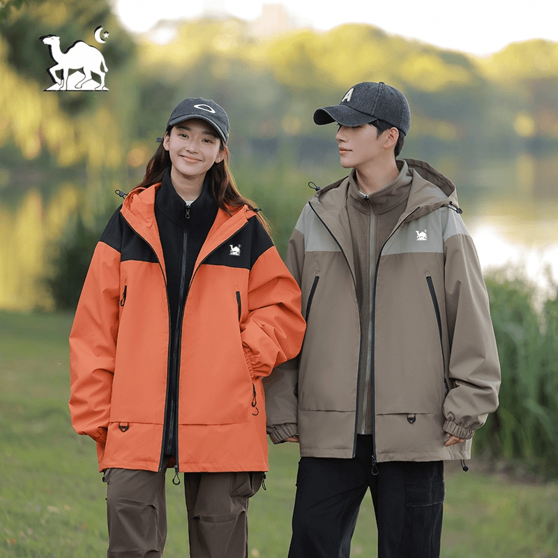 东方骆驼户外防风防水三合一外套男女百搭休闲夹克运动登山服B0