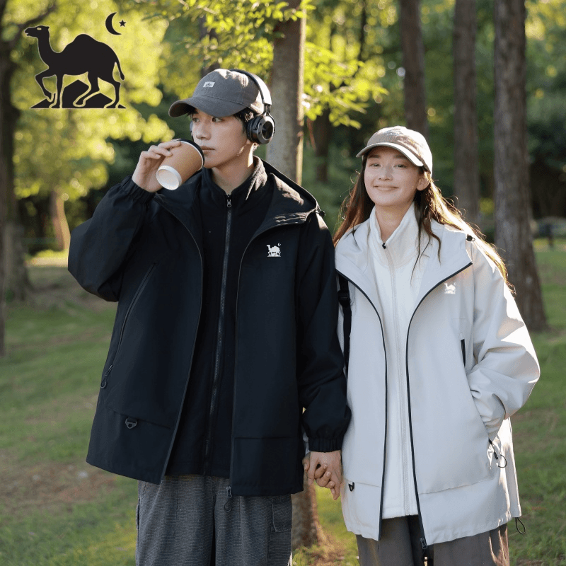 东方骆驼户外三防连帽休闲夹克防水防风登山服宽松百搭潮流外套B2