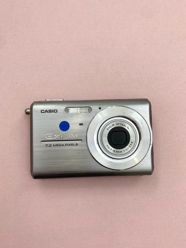 9新 Casio/卡西欧 卡西欧z75700w像素3倍光变焦