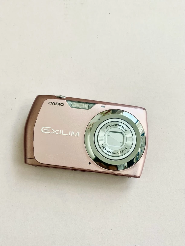 95新 Casio/卡西欧 卡西欧z370 少女粉1400万像素冷白4倍变焦