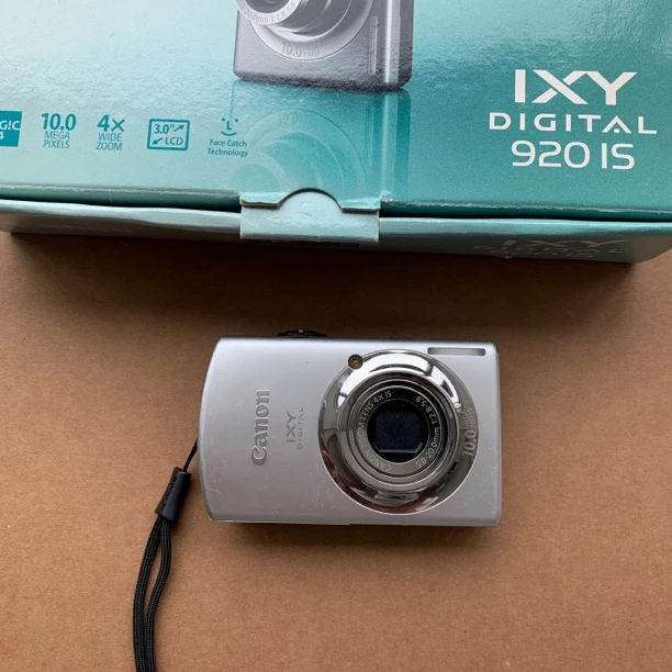 9新 Canon/佳能 佳能ixy920is 1000w高像素 4倍光学变焦