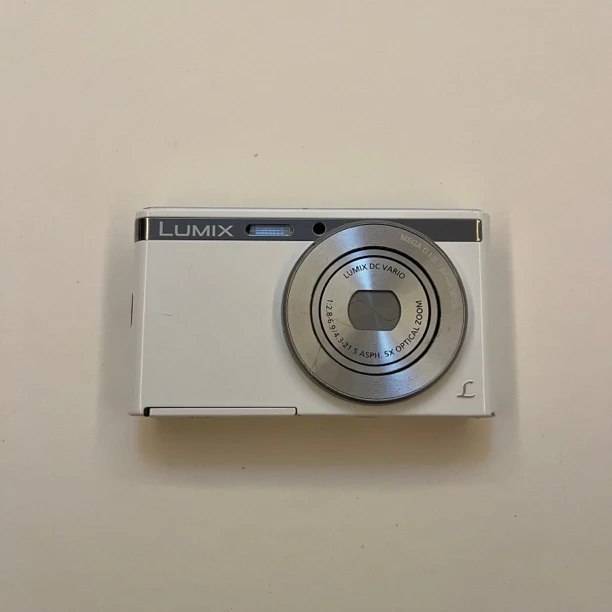 9新 Panasonic/松下 松下XS1数码相机，1600万像素，5倍光学变焦