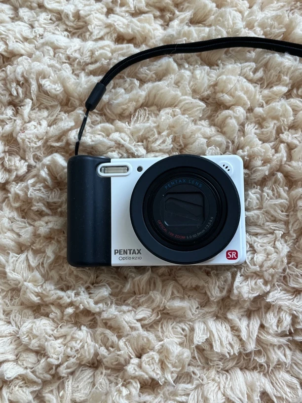 9新 Pentax/宾得 宾得RZ10  宾得高端系列 1400万像素，10倍变焦