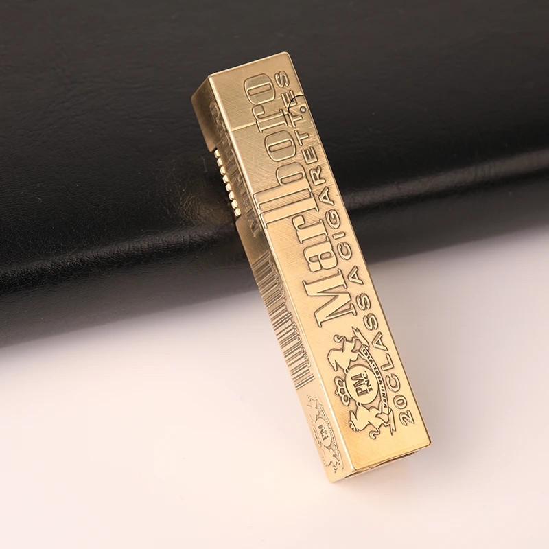 【官方正品】万宝路雕刻煤油创意打火机精雕变色手工复古窄机男礼物