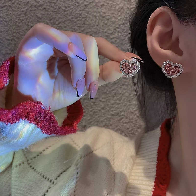 铜合金合成锆石耳饰 38764 粉爱心 精致法式轻奢丹书白马高级