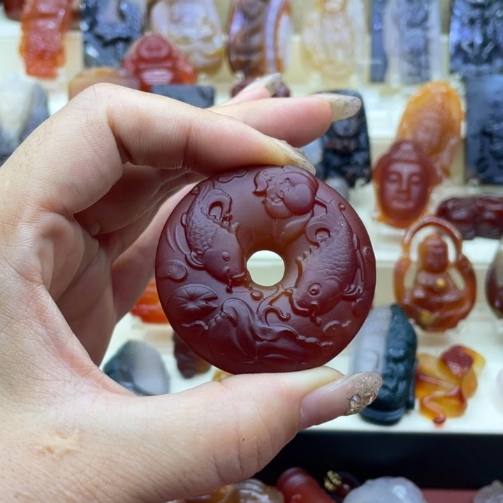 玛瑙/玉髓吊坠(赠链)未镶嵌圆*率吊坠