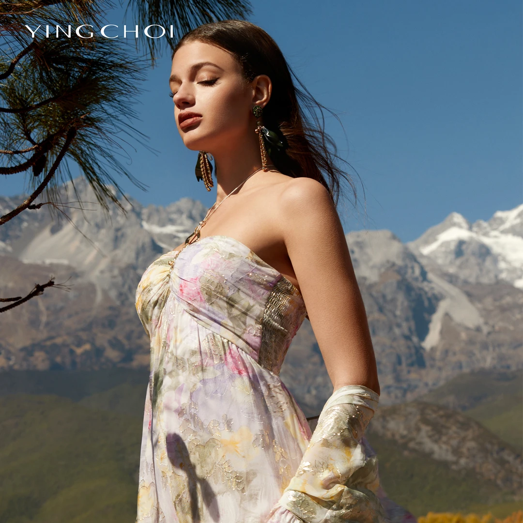 【寻梦京都】YINGCHOI 两色桑蚕丝金皮剪花挂脖吊带连衣裙31930