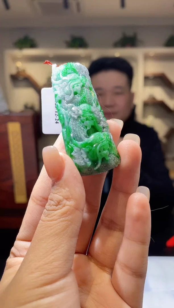 【闪购商品】定制翡翠未镶嵌9-毛货挂件需要抛光