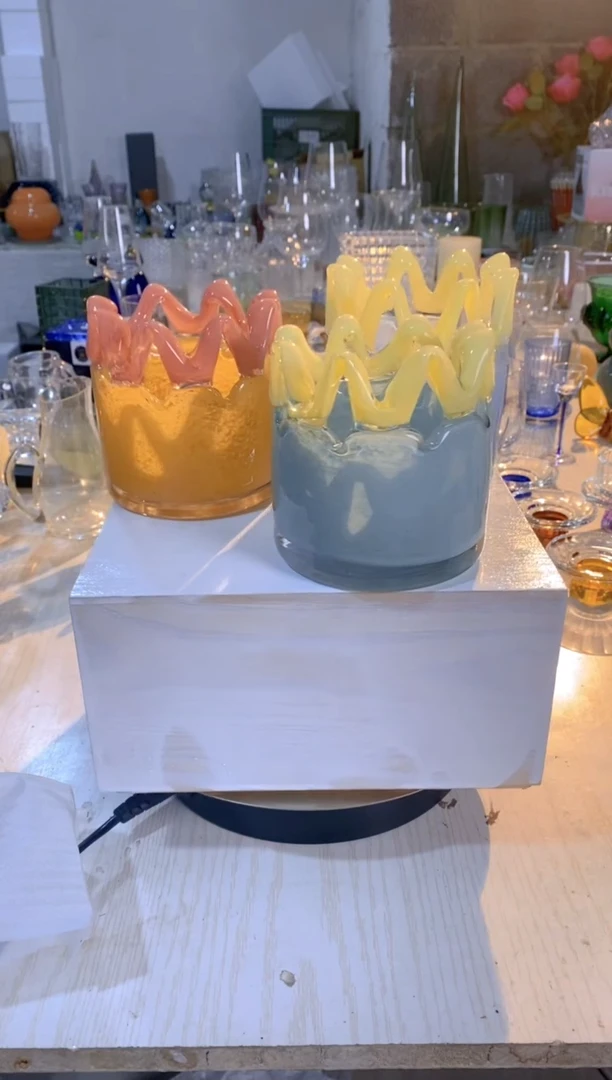 【闪购商品】咖啡色皇冠小罐子