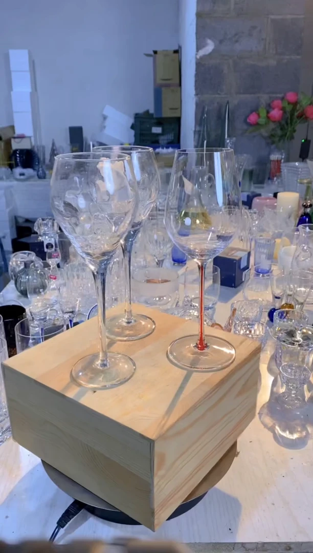 【闪购商品】冰块红酒杯一对 玻璃