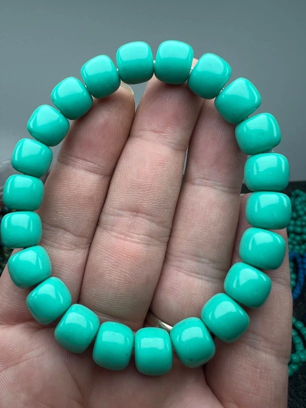 【人工处理】高瓷绿老型桶珠手链10mm