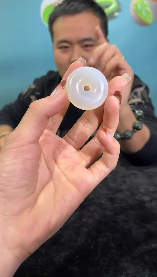 【闪购商品】翡翠颈饰未镶嵌1