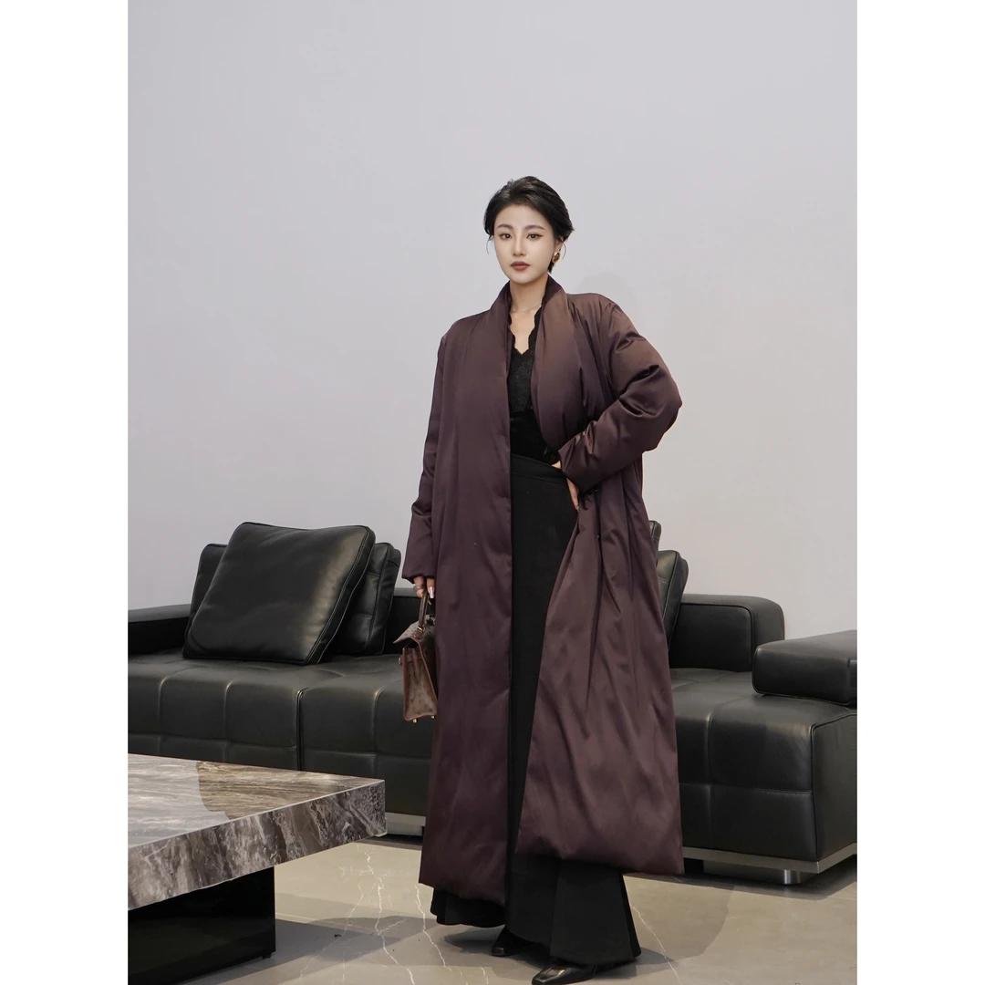 【娓娓】温柔干净慵懒驾驭任何风格百搭无明线超长款缎面柔光鹅绒服