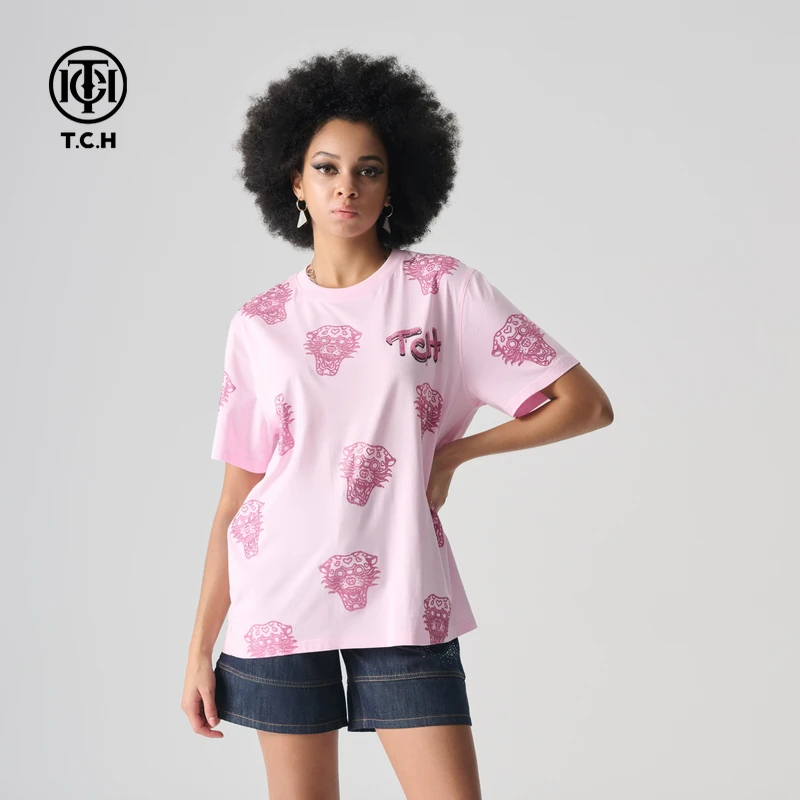 TCH服饰店播- TCH2025新款轻奢潮流粉色短袖宽松T恤女T72B106023