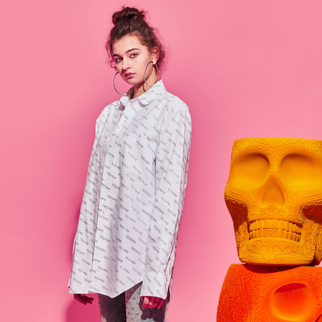 TCH服饰店播-满钻白色纯棉长袖衬衣衬衫T69C138005