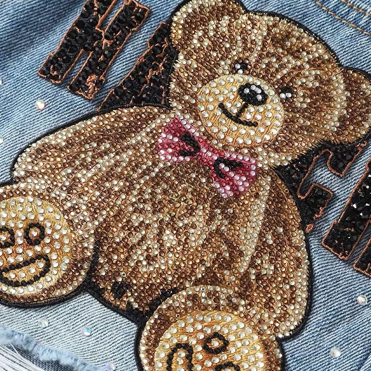 山东-TCH/轻奢潮牌短裤小熊字母烫钻蓝色牛仔休闲短裤T66B218001