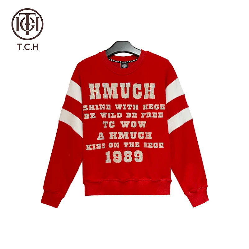 重庆-休闲时尚宽松拼接红色圆领热力感卫衣T69D11E6009