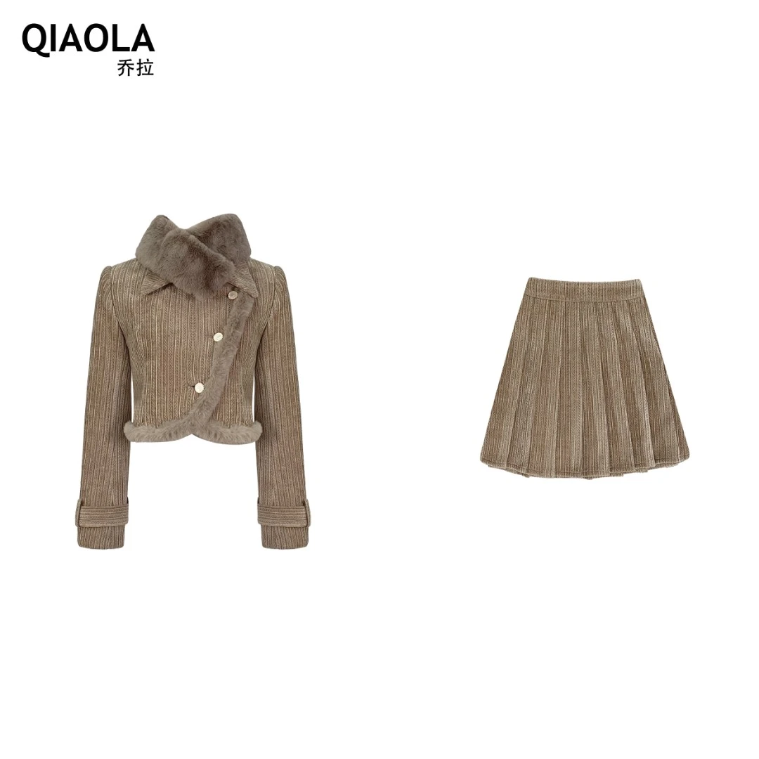 QIAOLA/乔拉【糯米奶冻】秋冬款麦穗纹梭织拼接毛领时尚套装预售