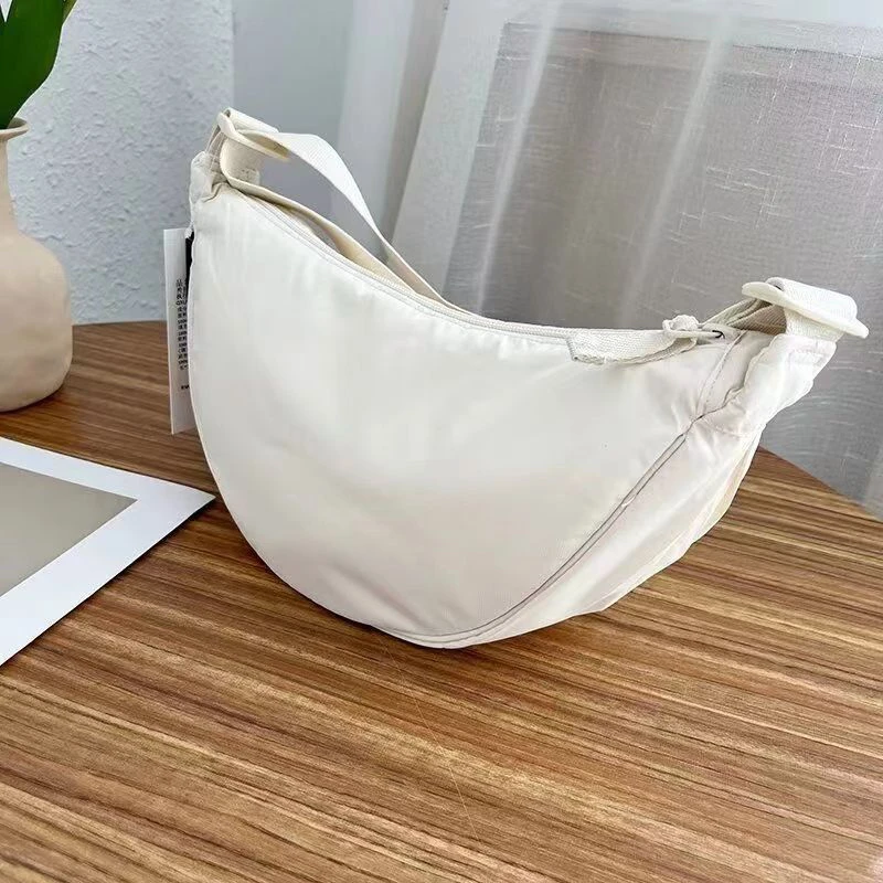 休闲百搭小众饺子包