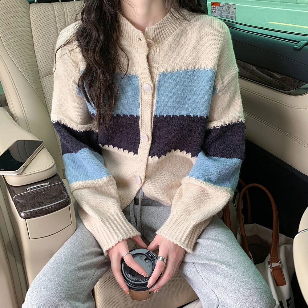 2M201   唐狮毛衣外套女韩版短款拼色时尚慵懒风撞色长袖百搭开衫