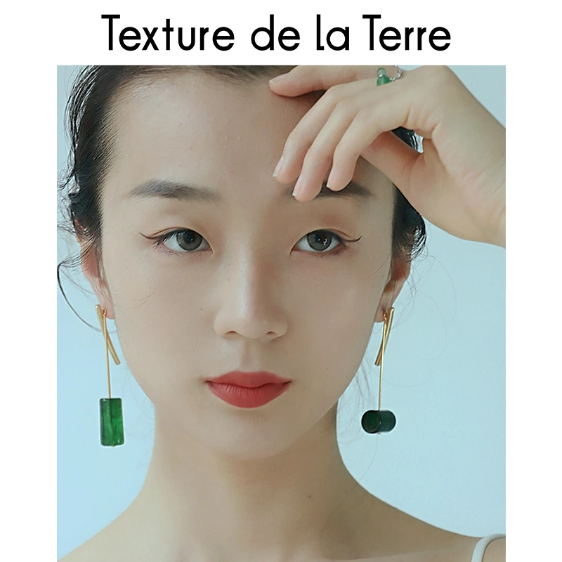 铜合金树脂耳饰 女法式夸张时尚小众设计高级长款轻奢不对称ins