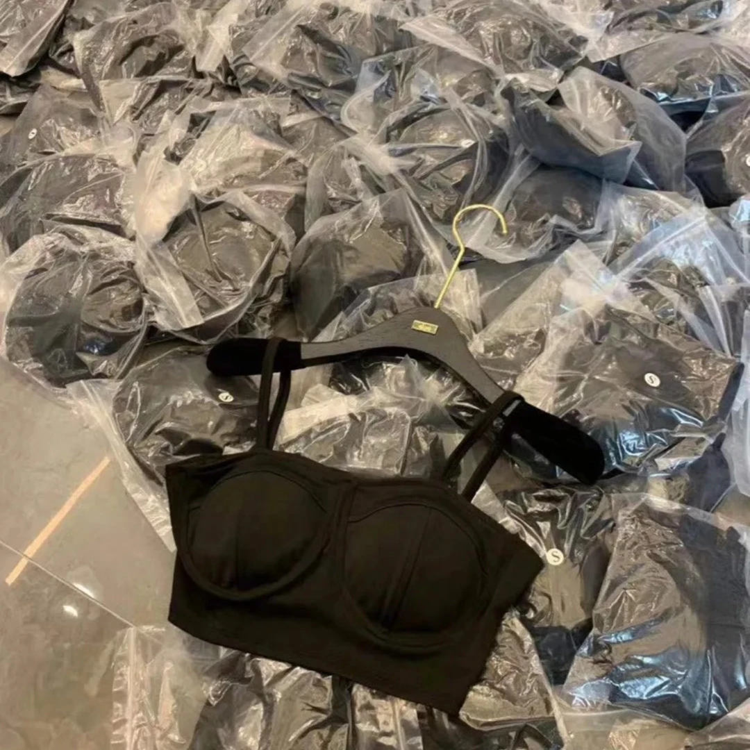 舒适百搭背心抹胸