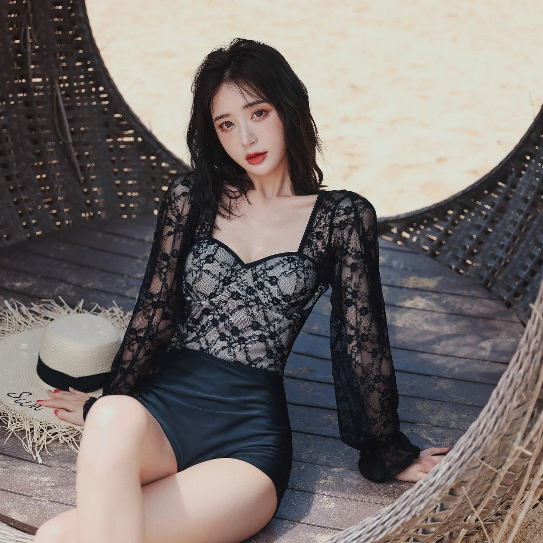 【莫妮卡】J2237 游泳衣女连体裙式小胸清新聚拢大码保守显瘦遮肚