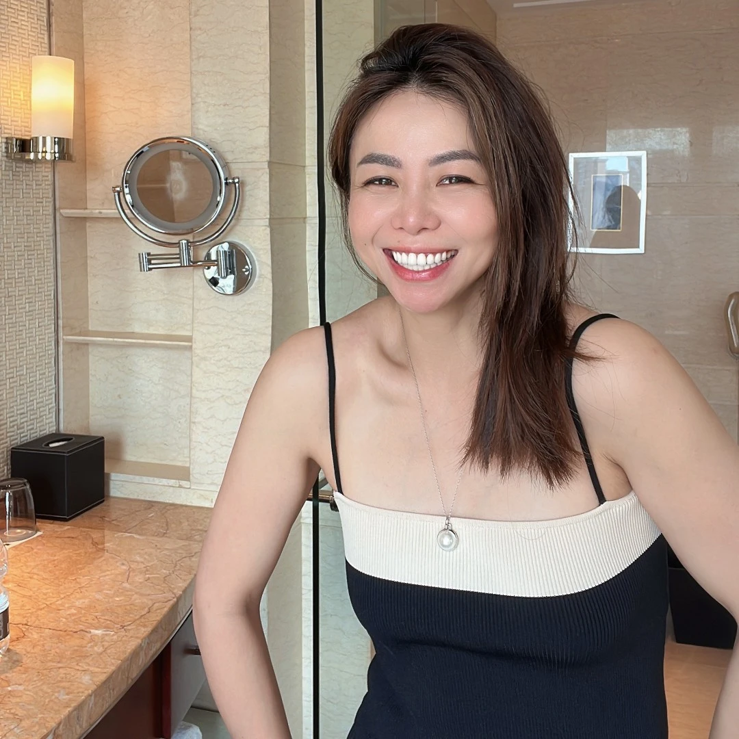 BackAtOne 夏季极简一字抹胸拼接吊带背心 BAO-22SS-C038