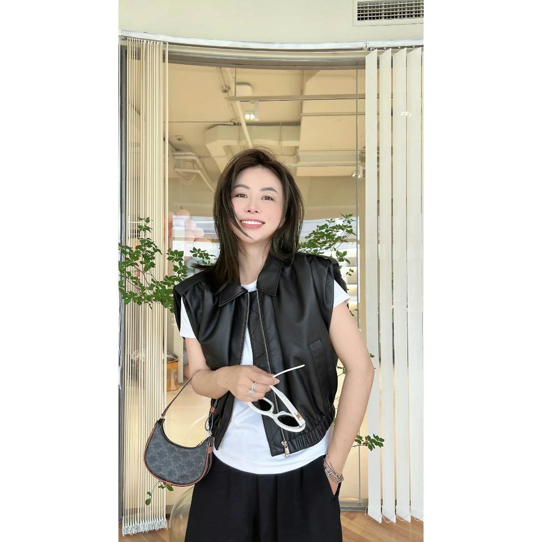 BackAtOne “炫酷摇滚”帅气百搭黑色宽肩抽褶短马甲 BAO-22AW-B03